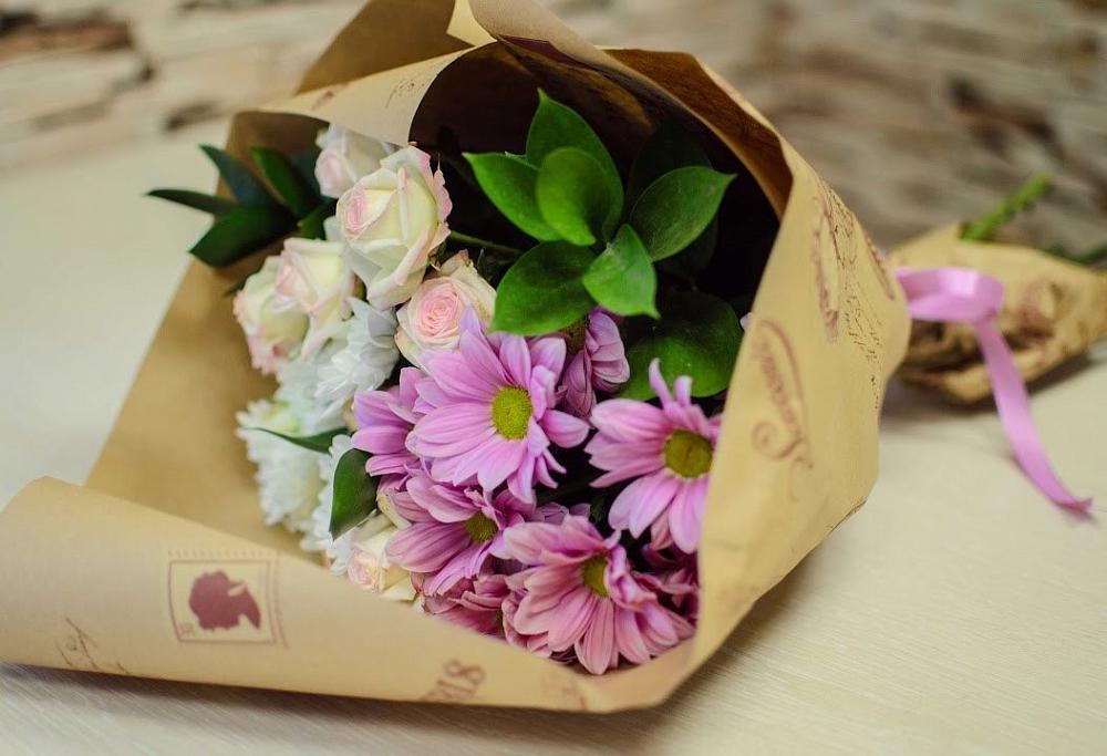 Букет цветов из: Розы и Хризантемы в Никольском Астраханской области