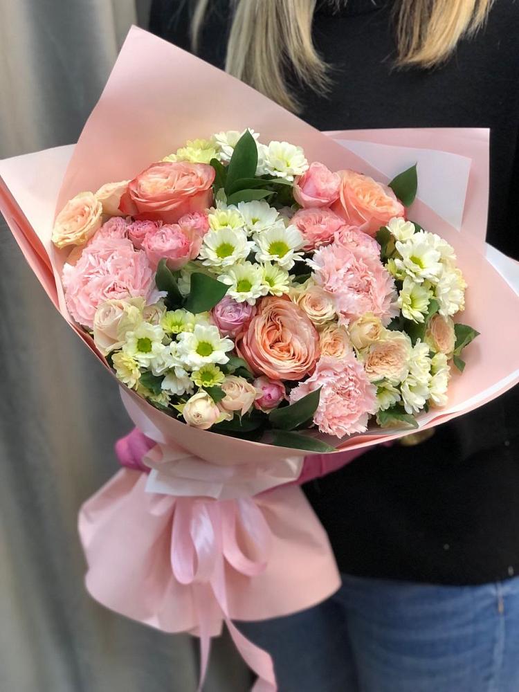 Букет цветов из: Гвоздики, Розы и Хризантемы в Никольском Астраханской области