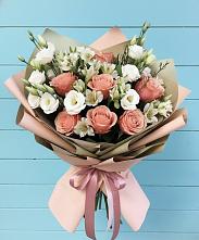 Букет цветов из:  Розы, Альстромерии и Лизиантусы в Никольском Астраханской области