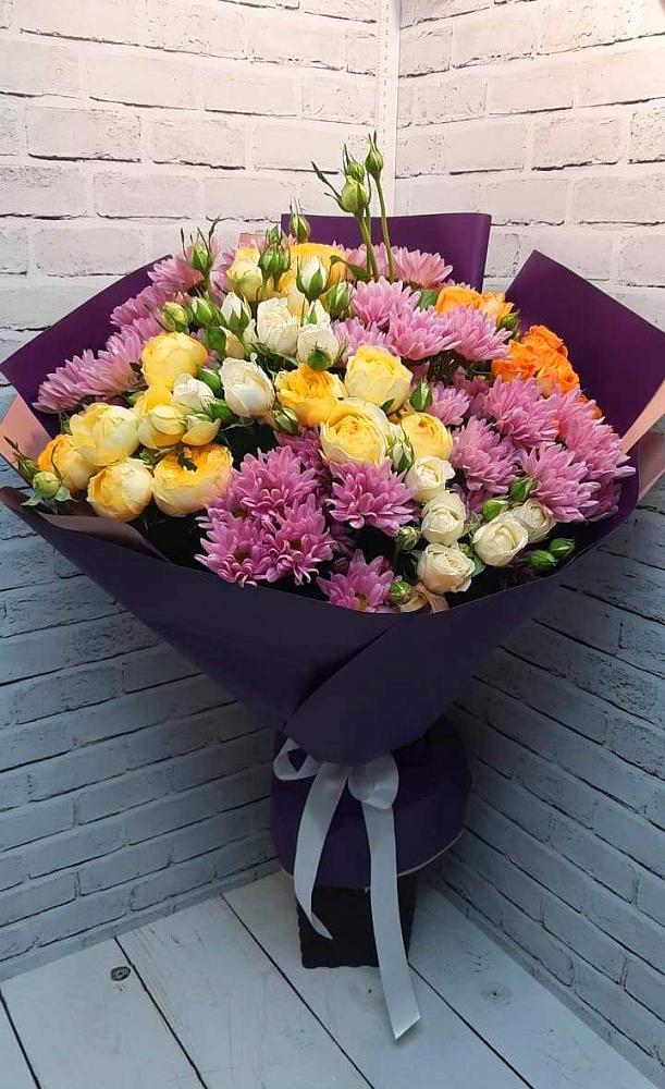 Букет цветов из: Хризантемы и Розы в Никольском Астраханской области