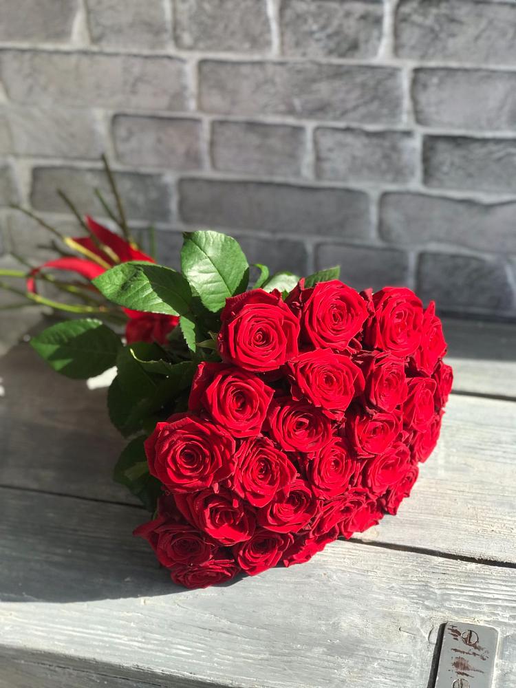 Букет Красные розы Фридом в Никольском Астраханской области