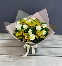 Букет цветов из:  Орхидеи и Розы в Никольском Астраханской области