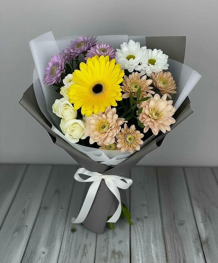 Букет цветов из: Розы, Герберы и Хризантемы в Никольском Астраханской области