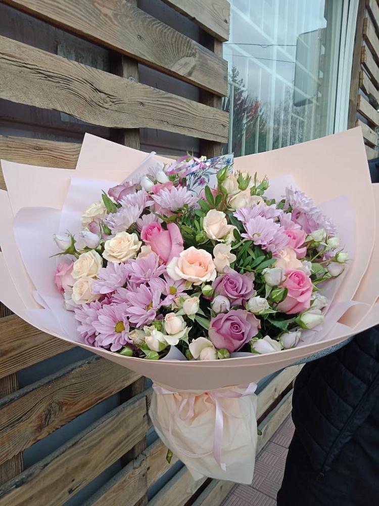 Букет цветов из: Розы и Хризантемы в Никольском Астраханской области