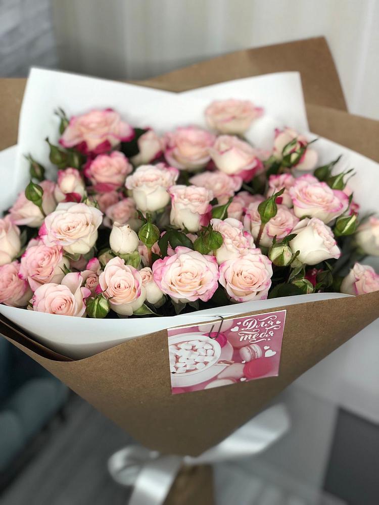 Букет цветов из: Розы в Никольском Астраханской области