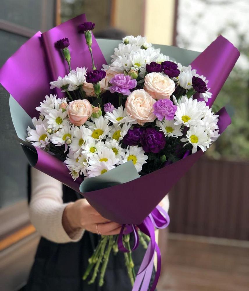 Букет цветов из: Хризантемы, Гвоздики и Розы в Никольском Астраханской области