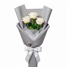 Букет 3 белые розы в Никольском Астраханской области