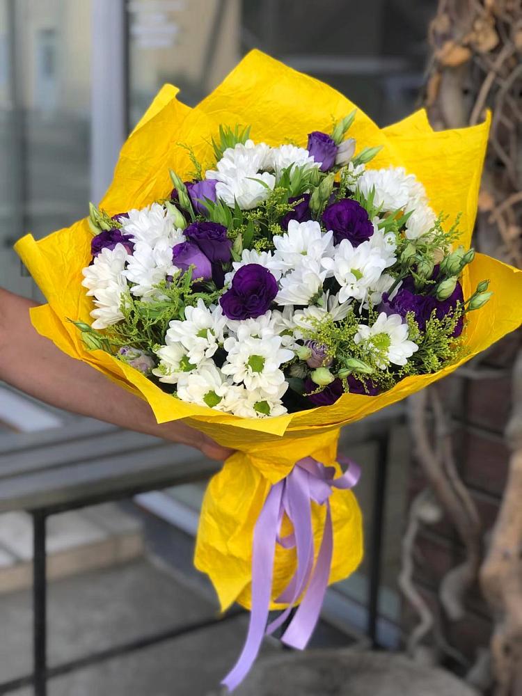 Букет цветов из: Ирисы, Хризантемы и Ромашки в Никольском Астраханской области