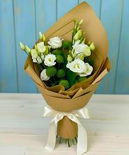 Букет цветов из:  Хризантемы и Лизиантусы в Никольском Астраханской области