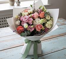 Букет цветов из:  Розы, Лизиантусы и Гвоздики в Никольском Астраханской области