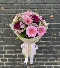 Букет цветов из:  Герберы и Хризантемы в Никольском Астраханской области