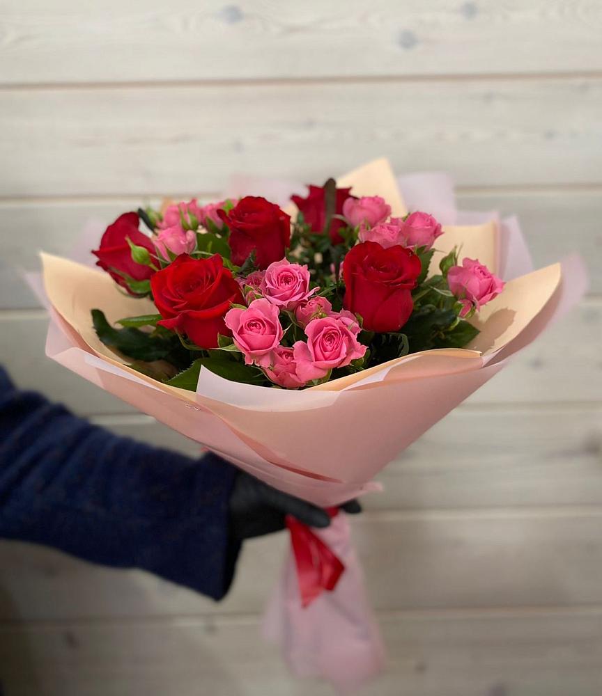 Букет цветов из: Розы в Никольском Астраханской области
