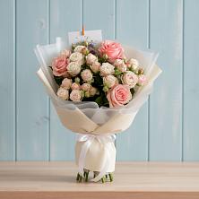 Букет цветов из:  Розы в Никольском Астраханской области